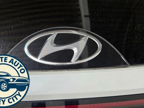 Used 2022 Hyundai Tucson SEL w/ Cargo Package image 29