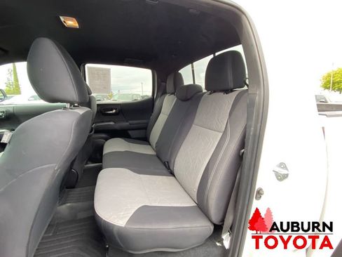 Used 2023 Toyota Tacoma TRD Off-Road w/ Technology Package AWD/4WD image 23