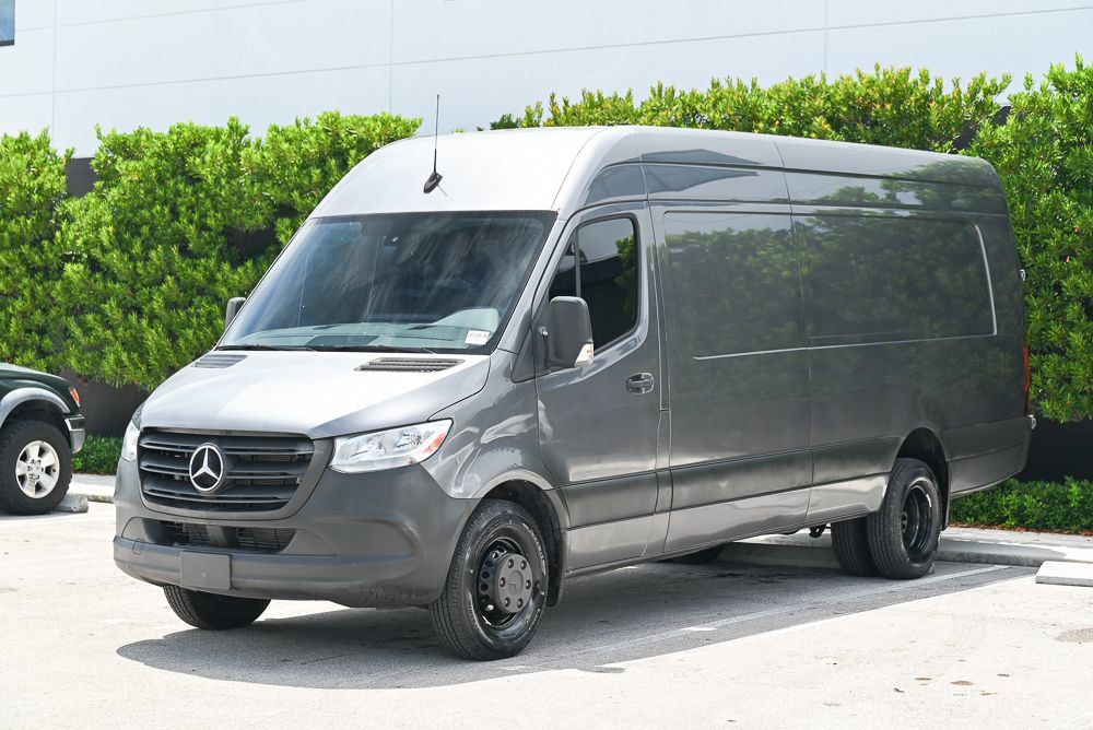 Used 2021 Mercedes-Benz Sprinter 3500 w/ Suspension Seating Package image 1