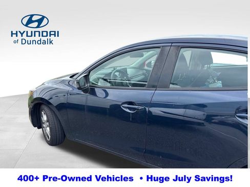 Used 2017 Toyota Yaris iA FWD image 5