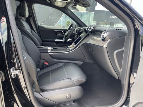New 2025 Mercedes-Benz GLC 300 image 22