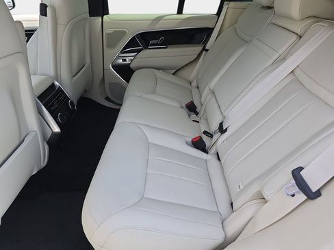 New 2026 Land Rover Range Rover SE AWD/4WD image 15