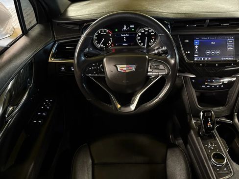 Used 2020 Cadillac XT6 Premium Luxury image 12