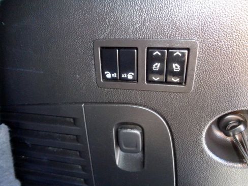 Used 2016 GMC Yukon SLT image 29