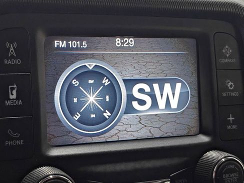 Used 2018 Jeep Wrangler Unlimited Sport S AWD/4WD image 31