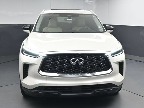 Used 2023 INFINITI QX60 Luxe w/ Performance Audio Package FWD image 2