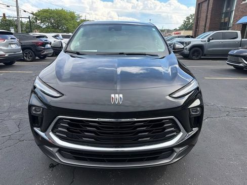 Used 2024 Buick Encore GX Preferred FWD image 2