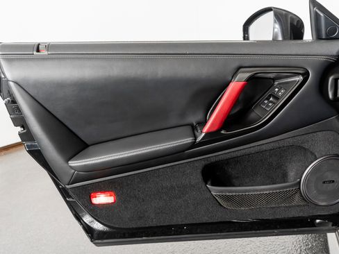 Used 2015 Nissan GT-R Black Edition image 42