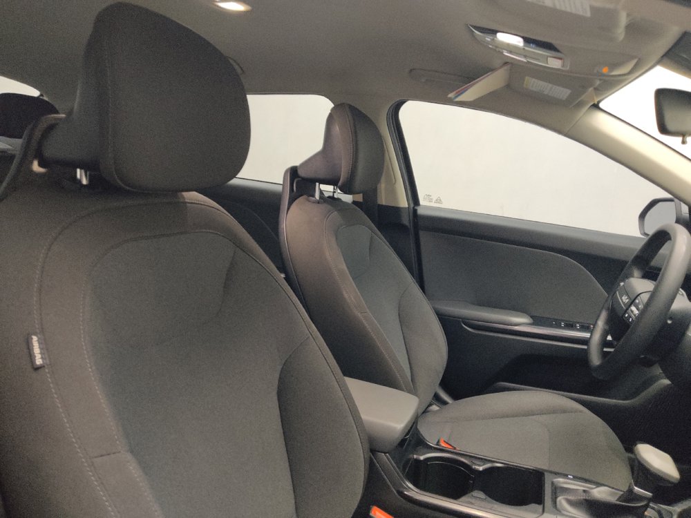 Used 2025 Kia K4 FWD image 21