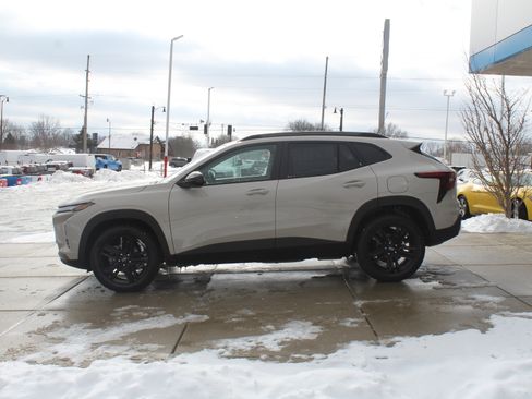 New 2026 Chevrolet Trax ACTIV w/ Sunroof Package image 6