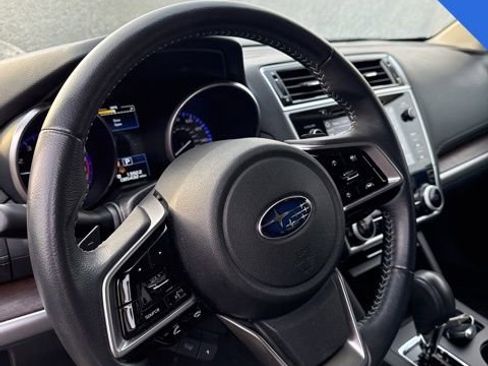 Used 2018 Subaru Outback 3.6R Limited image 12