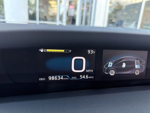 Used 2016 Toyota Prius Two image 22