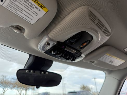 Used 2019 MINI Cooper S image 29