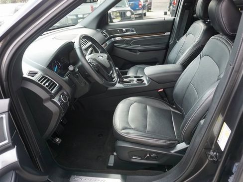 Certified 2018 Ford Explorer Limited image 23