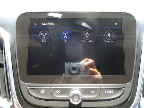 Used 2019 Chevrolet Equinox LT AWD/4WD image 21