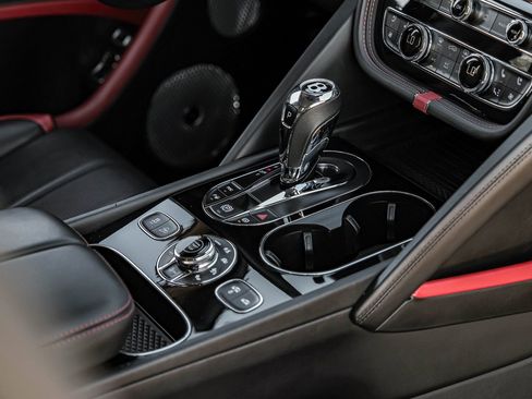 Used 2021 Bentley Bentayga Speed image 25