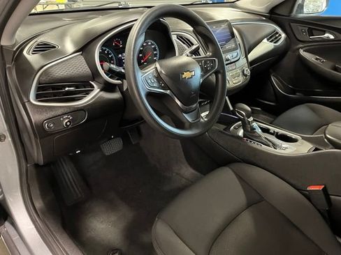 Used 2024 Chevrolet Malibu LT FWD image 19