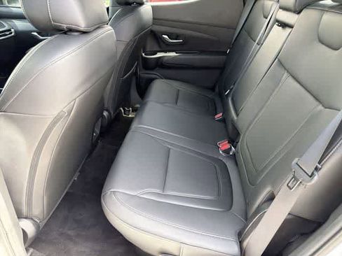 New 2025 Hyundai Santa Cruz SEL FWD image 16
