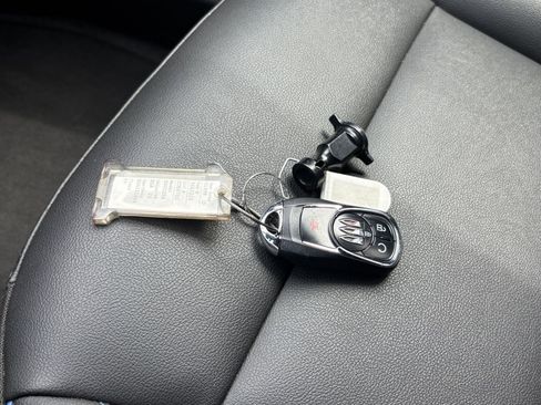 Used 2025 Buick Envista Sport Touring FWD image 18