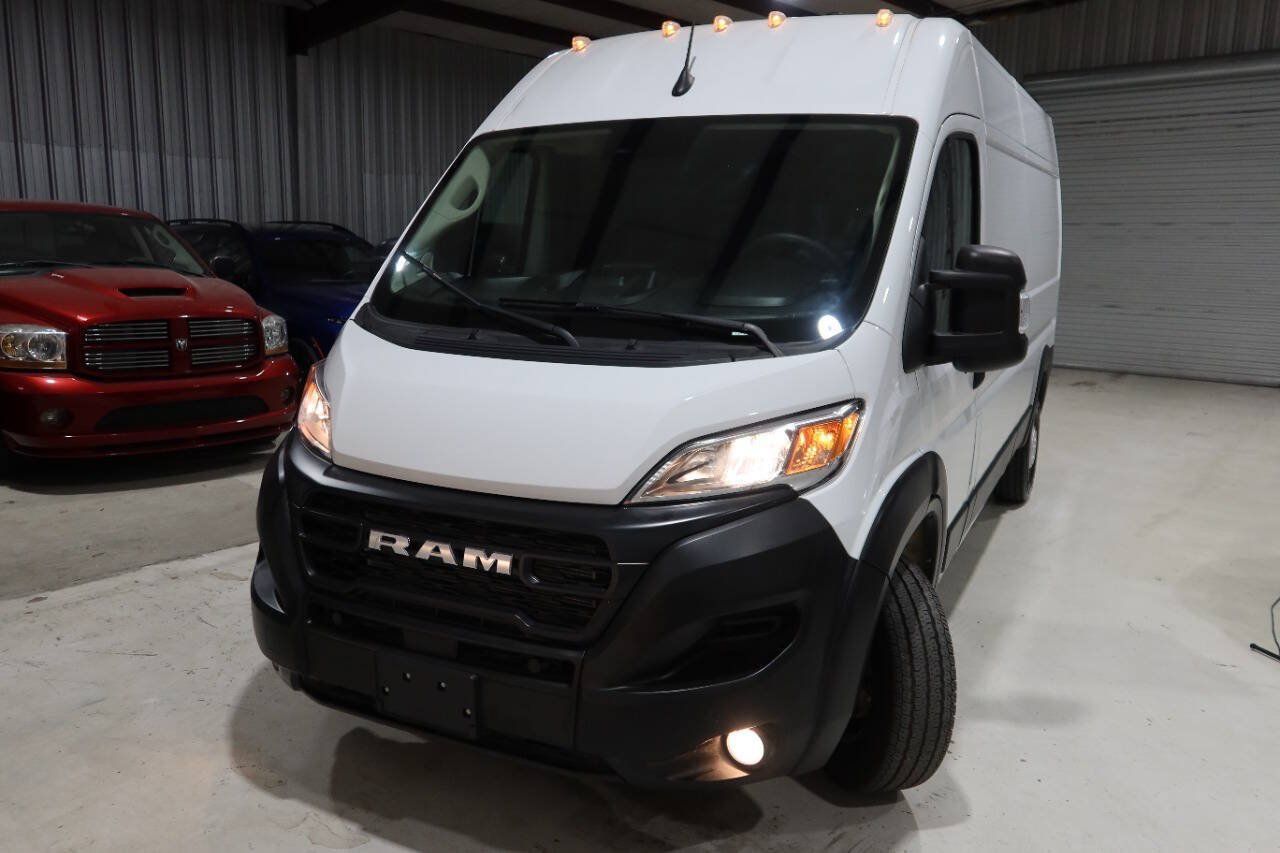 Used 2024 RAM ProMaster 2500 w/ Safety Group FWD image 36
