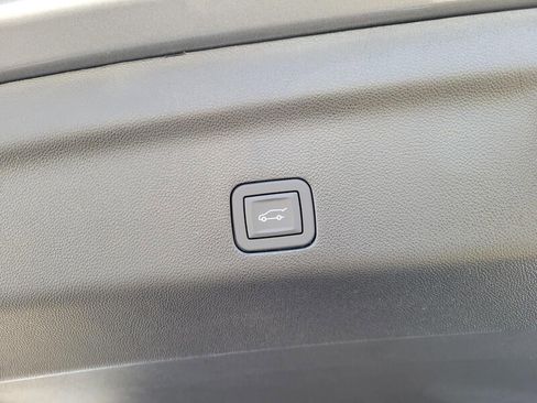 New 2026 GMC Yukon XL Elevation RWD image 8