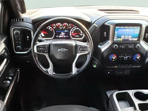 Used 2019 Chevrolet Silverado 1500 RST image 16