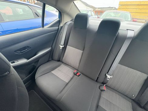 Used 2025 Nissan Sentra SV FWD image 30
