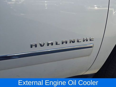 Used 2010 Chevrolet Avalanche LTZ image 23