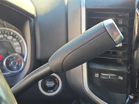 Used 2020 RAM 2500 Big Horn w/ Level 2 Equipment Group image 14