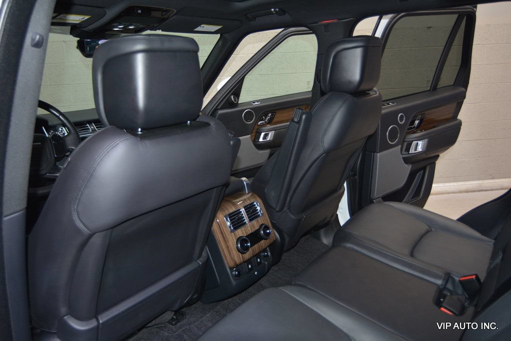 Used 2018 Land Rover Range Rover HSE AWD/4WD image 14