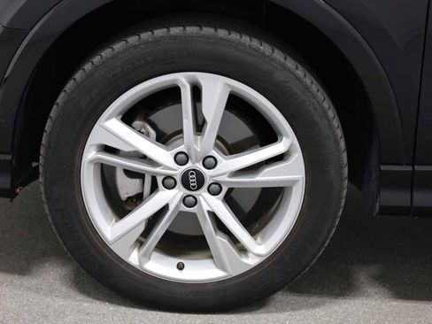 Used 2024 Audi Q3 2.0T Premium w/ Convenience Package image 43