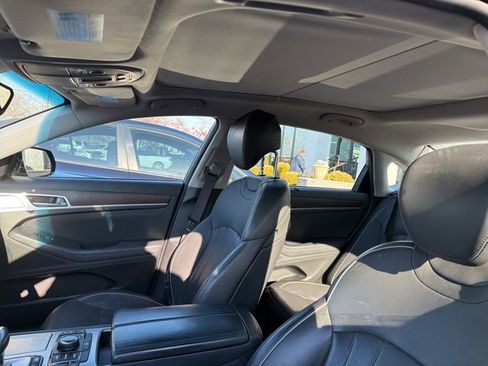 Used 2018 Genesis G80 3.8 w/ Option Group 03 image 15