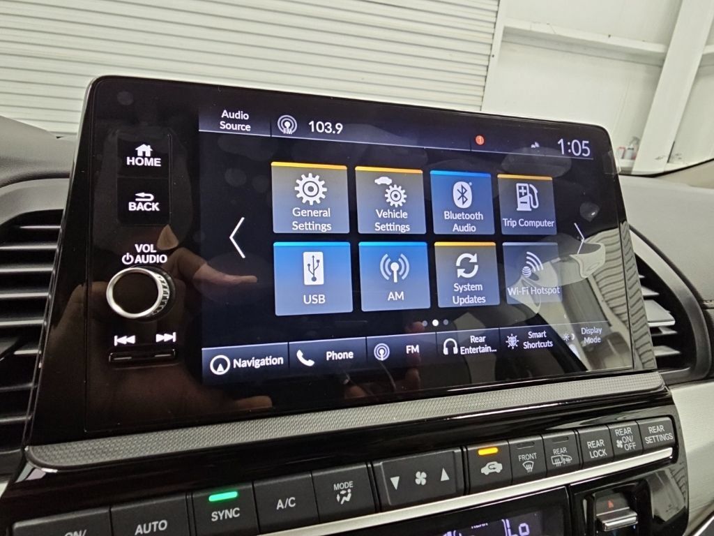 New 2026 Honda Odyssey Touring image 17