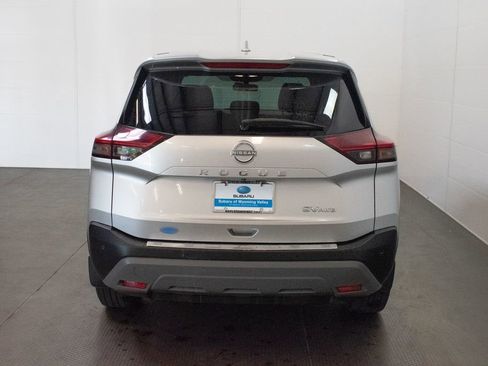 Used 2023 Nissan Rogue SV AWD/4WD image 5