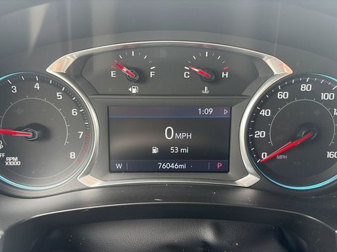 Used 2020 Chevrolet Traverse LT FWD image 12