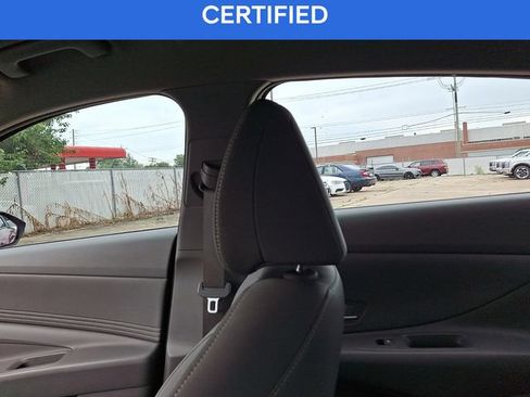 Certified 2023 Hyundai Elantra SEL w/ Convenience Package FWD image 17