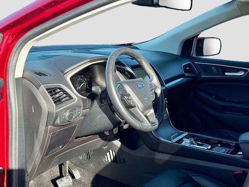 Certified 2019 Ford Edge SEL w/ Equipment Group 201A image 11