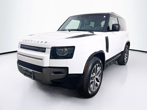 Used 2025 Land Rover Defender 90 X-Dynamic SE AWD/4WD image 3