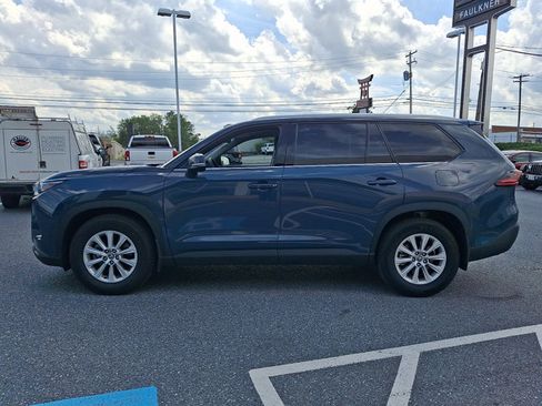 Used 2026 Toyota Grand Highlander AWD image 4