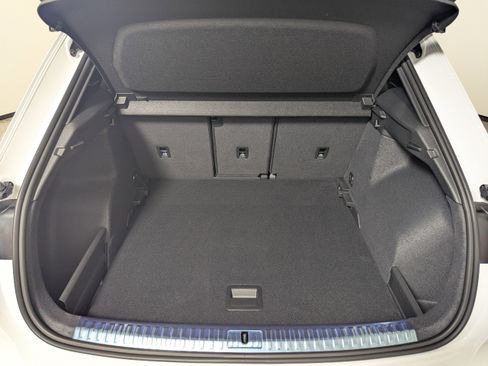 New 2025 Audi Q3 2.0T Premium image 19
