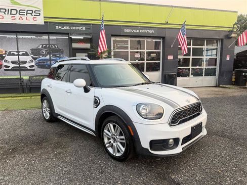 Used 2019 MINI Cooper Countryman S FWD image 3