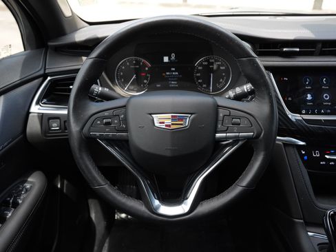 Certified 2024 Cadillac XT6 Premium Luxury image 10