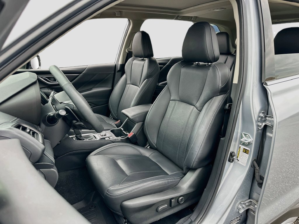Used 2024 Subaru Forester Touring AWD/4WD image 22