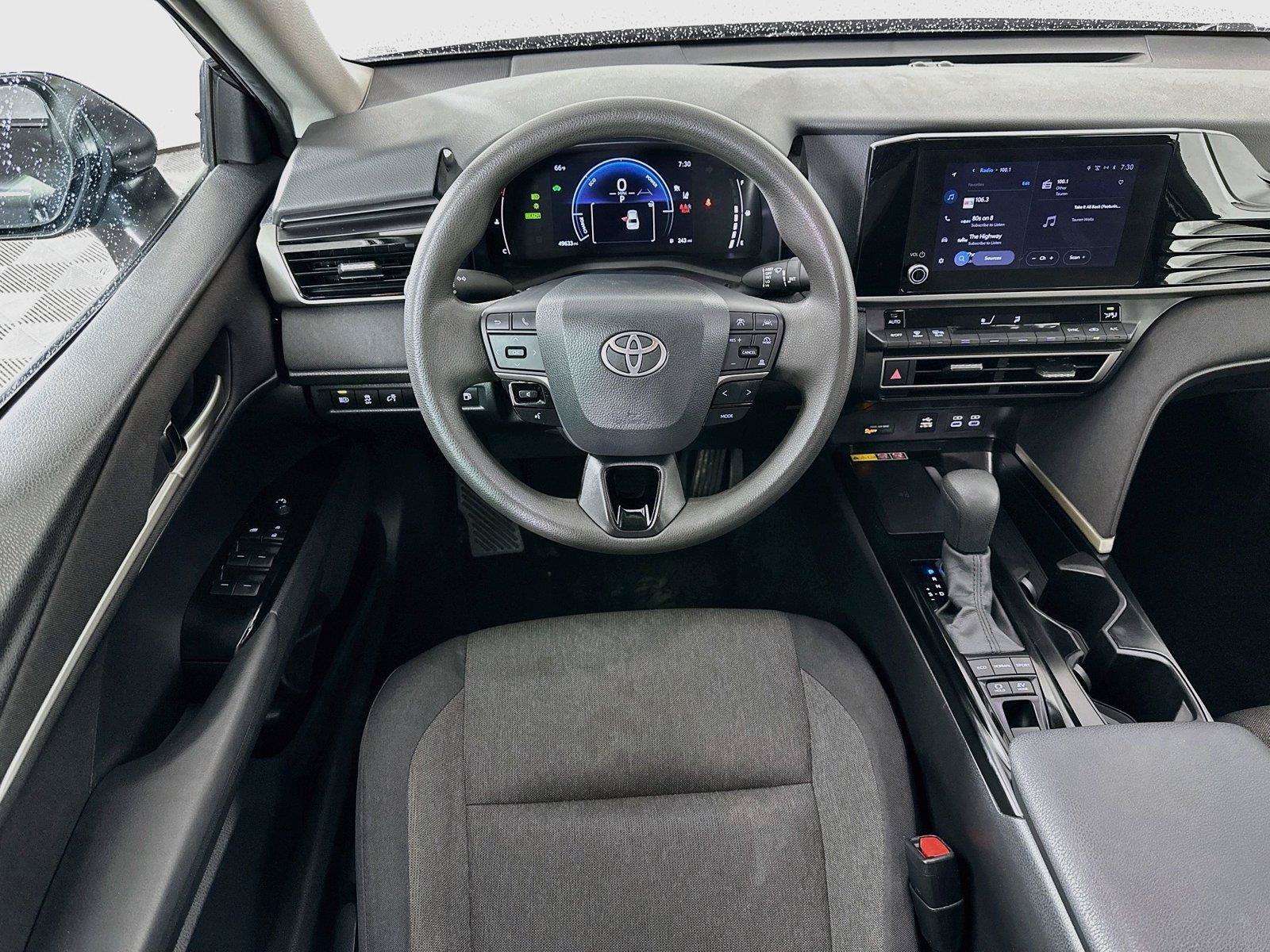 Used 2025 Toyota Camry LE FWD image 2