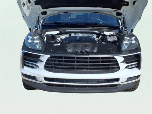 Used 2020 Porsche Macan AWD/4WD image 25