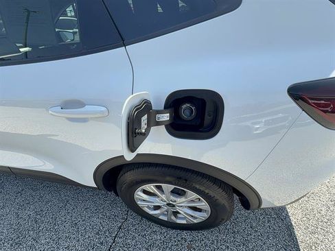 Certified 2025 Ford Escape Active w/ Active Premium Tech Pack AWD/4WD image 26