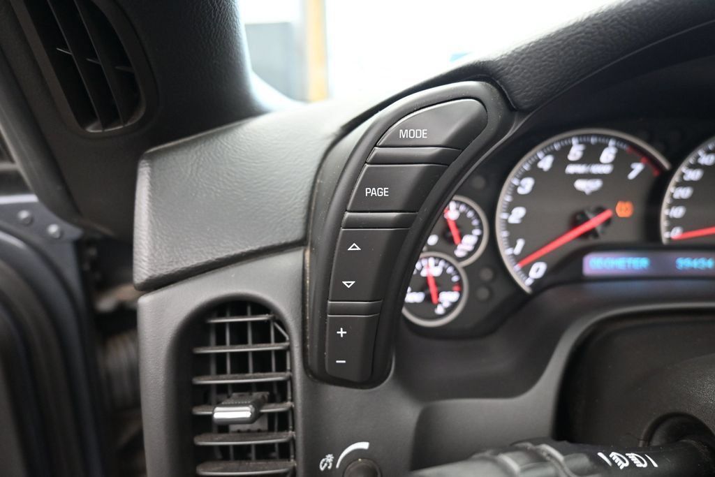 Used 2013 Chevrolet Corvette Grand Sport w/ 2LT Preferred Equipment Group RWD image 15