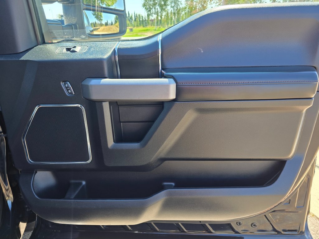 Used 2018 Ford F150 Platinum w/ Max Trailer Tow Package AWD/4WD image 19