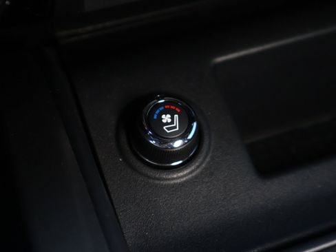 Used 2021 Nissan Titan Platinum Reserve w/ Off Road Protection Package image 23