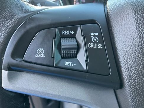 Used 2022 Chevrolet Trax LT w/ Sport Edition AWD/4WD image 9